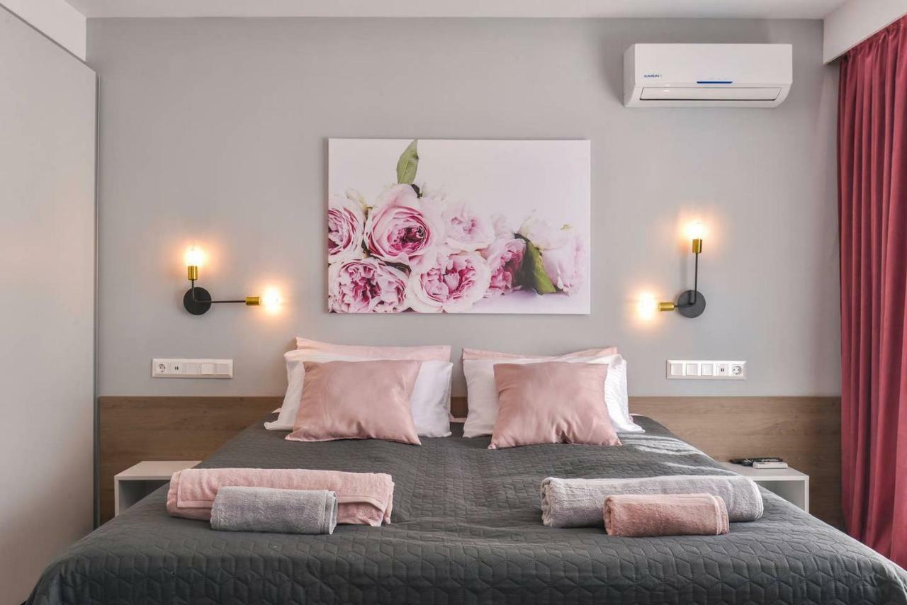 Rose One Bedroom Designer Apartment In City Centre By Flat Mаnager София Екстериор снимка