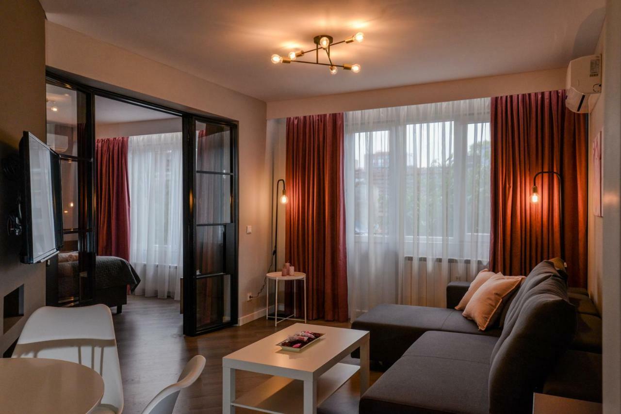 Rose One Bedroom Designer Apartment In City Centre By Flat Mаnager София Екстериор снимка